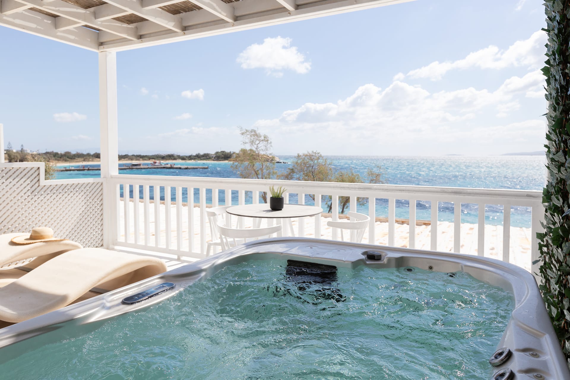 Santana Luxury Suites