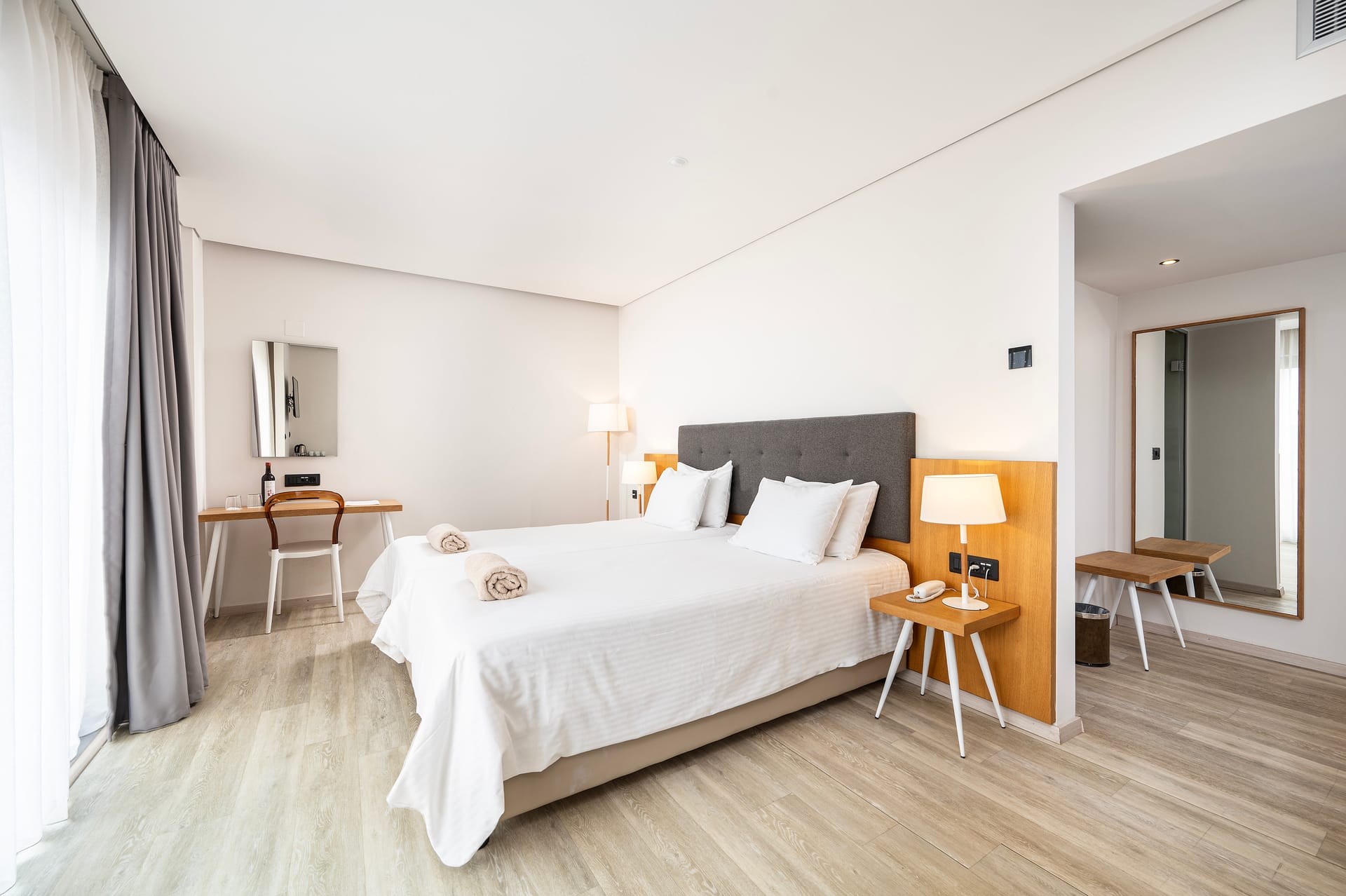 Athina Palace Resort & Spa - SLVQ - 6
