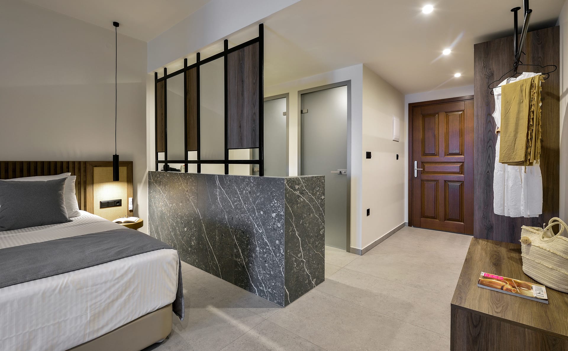 DELUXE DOUBLE  SEA VIEW