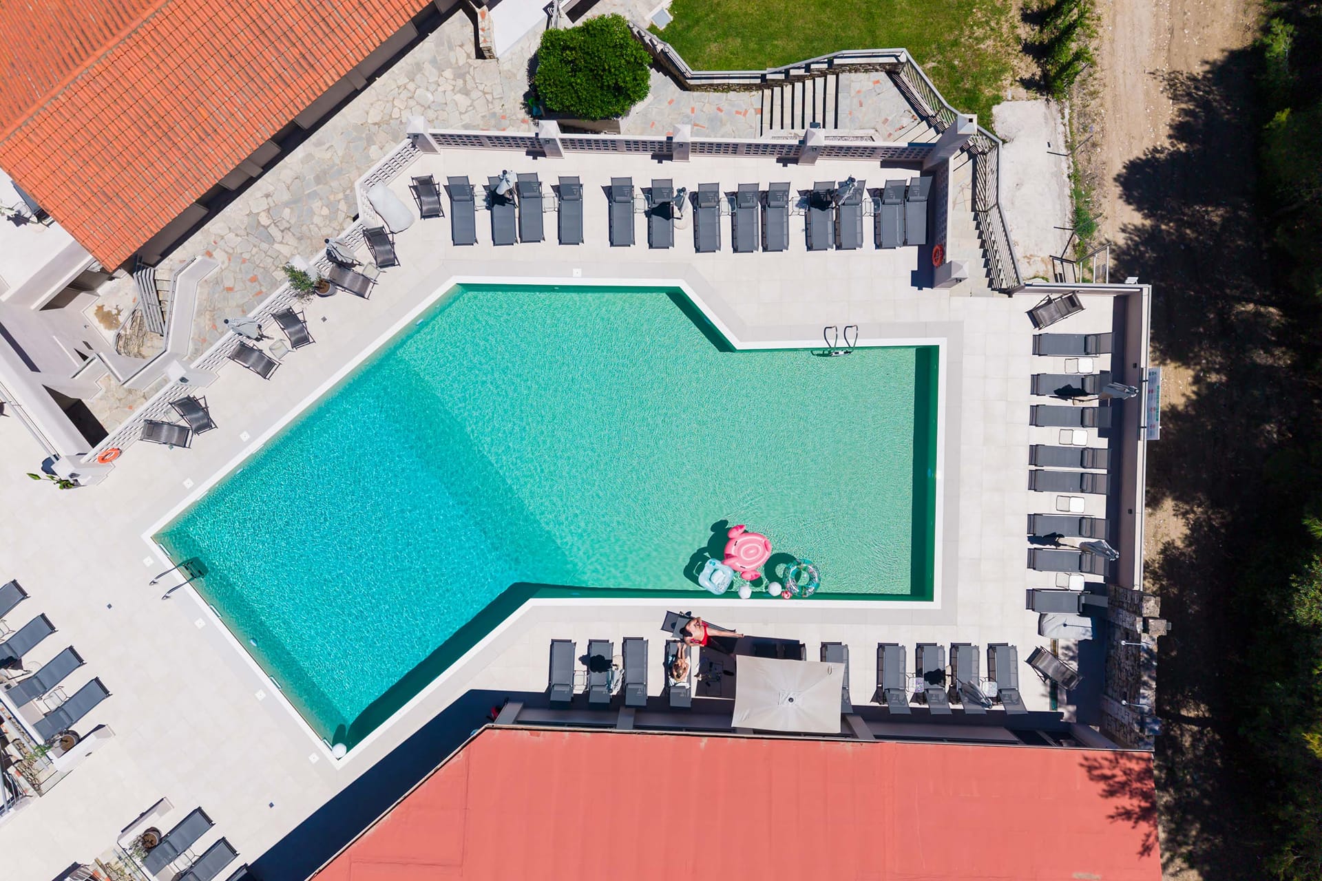 Arya Hotel
