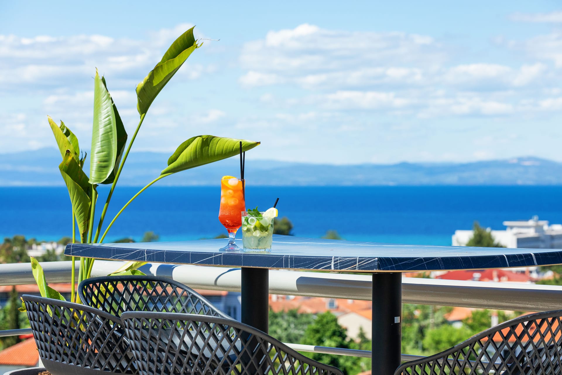 Arya Hotel