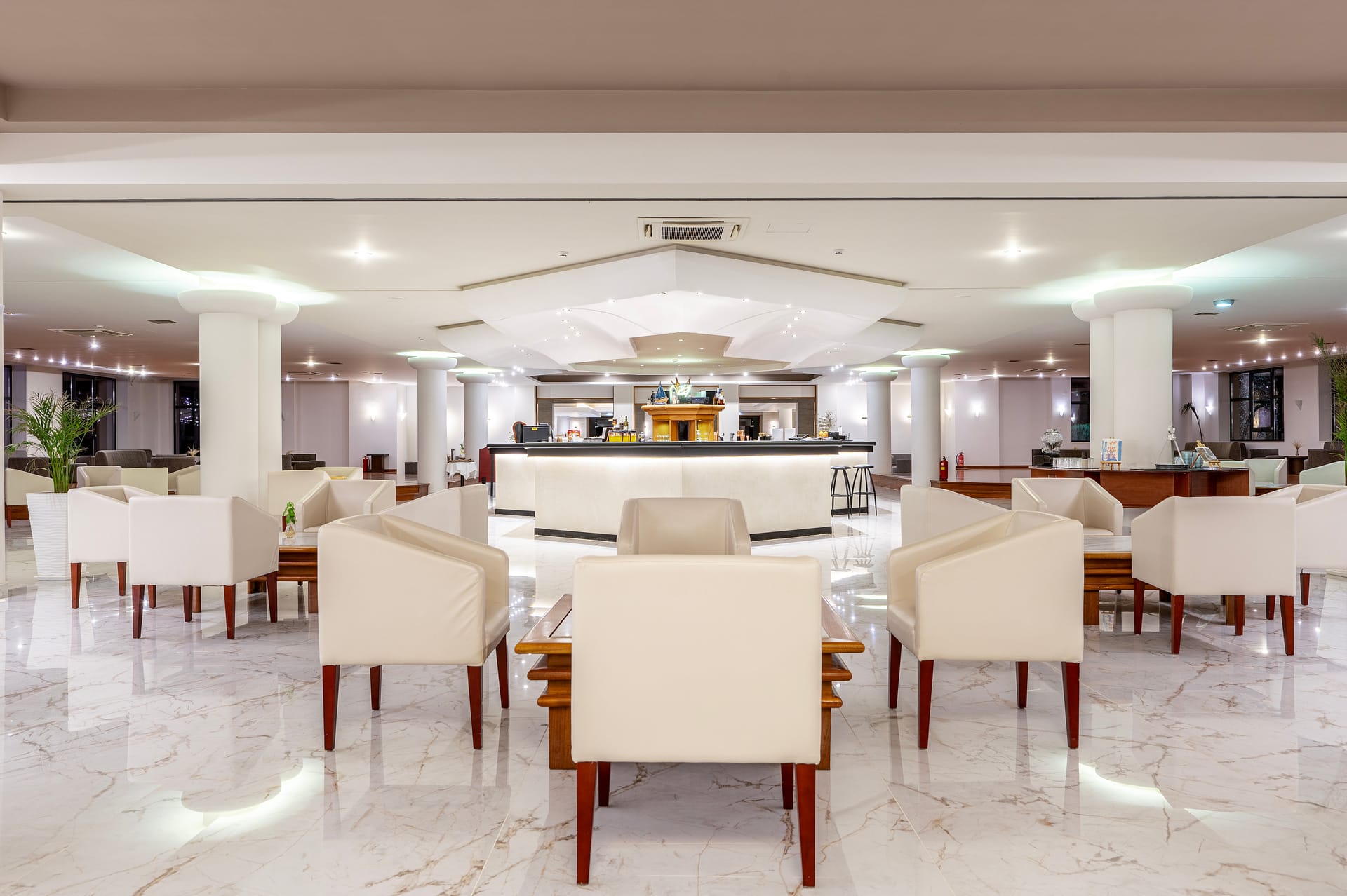Athina Palace Resort & Spa