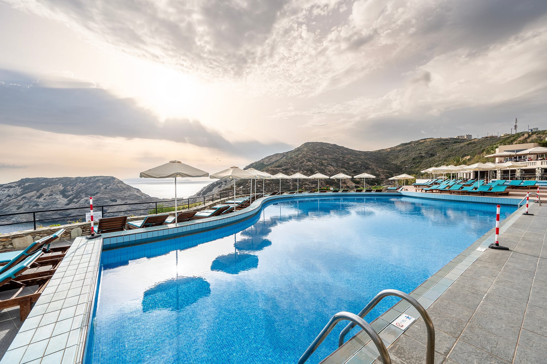 Athina Palace Resort & Spa