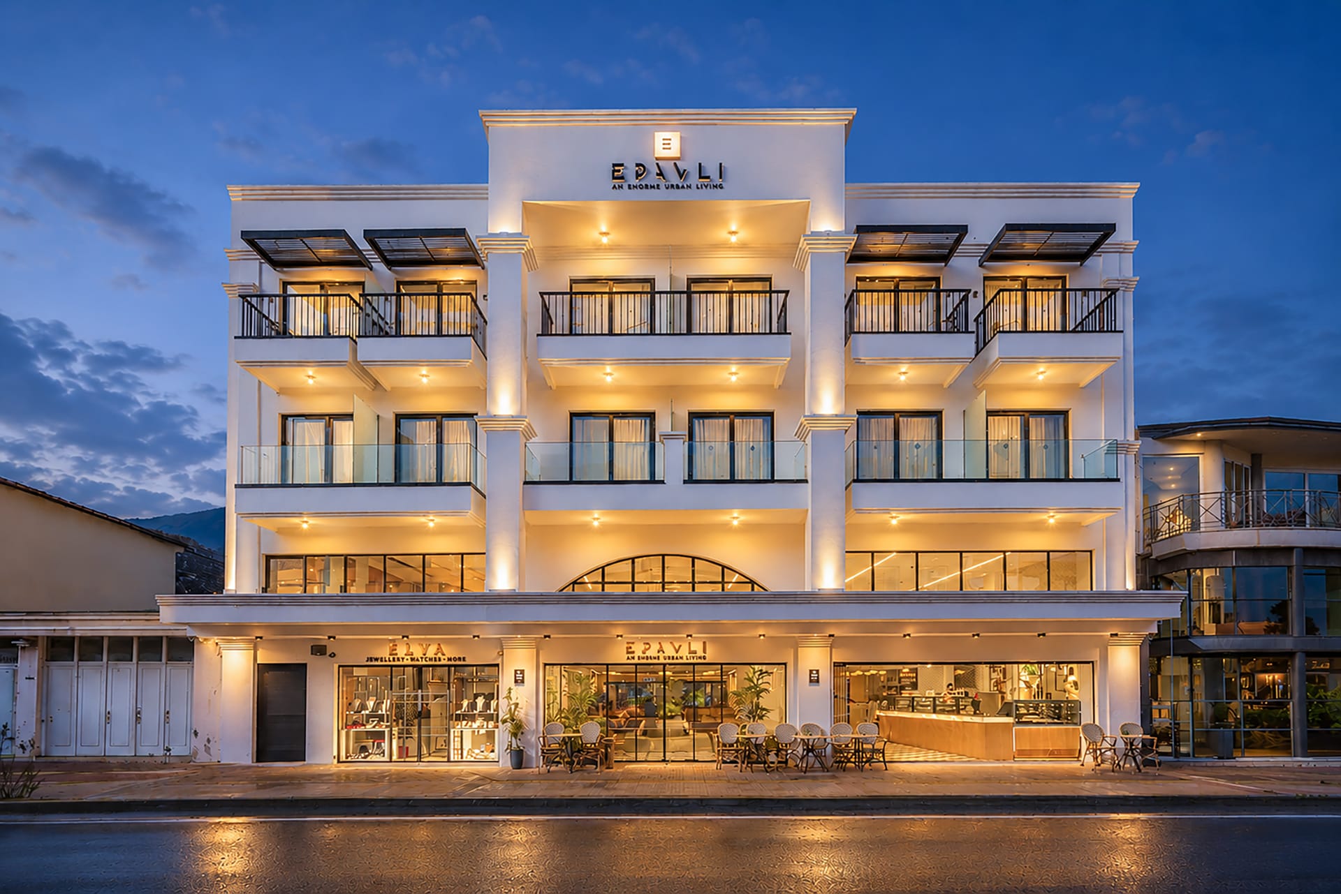 Enorme Epavli Urban Living