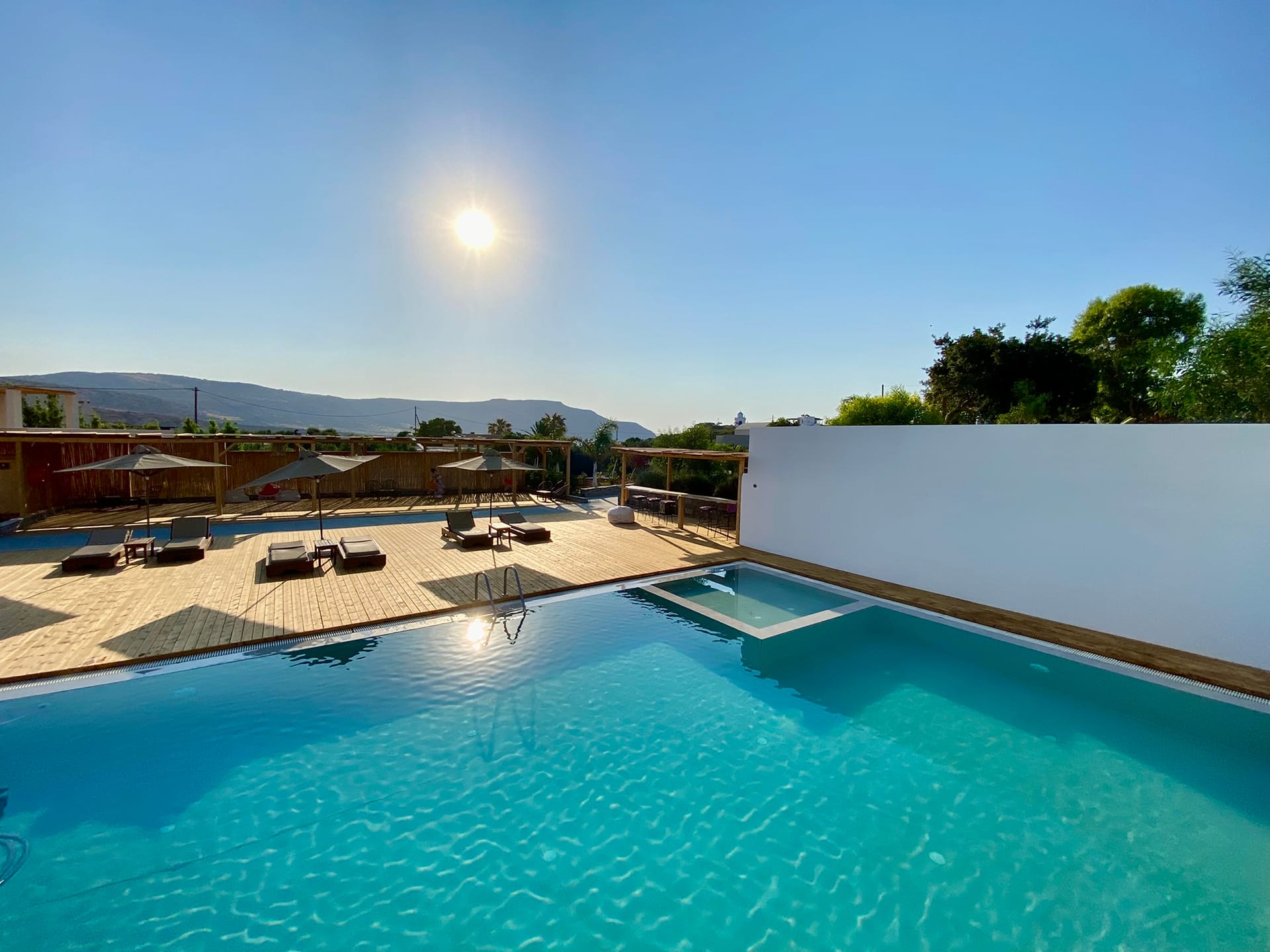 Helios Beach Hotel & Bungalows