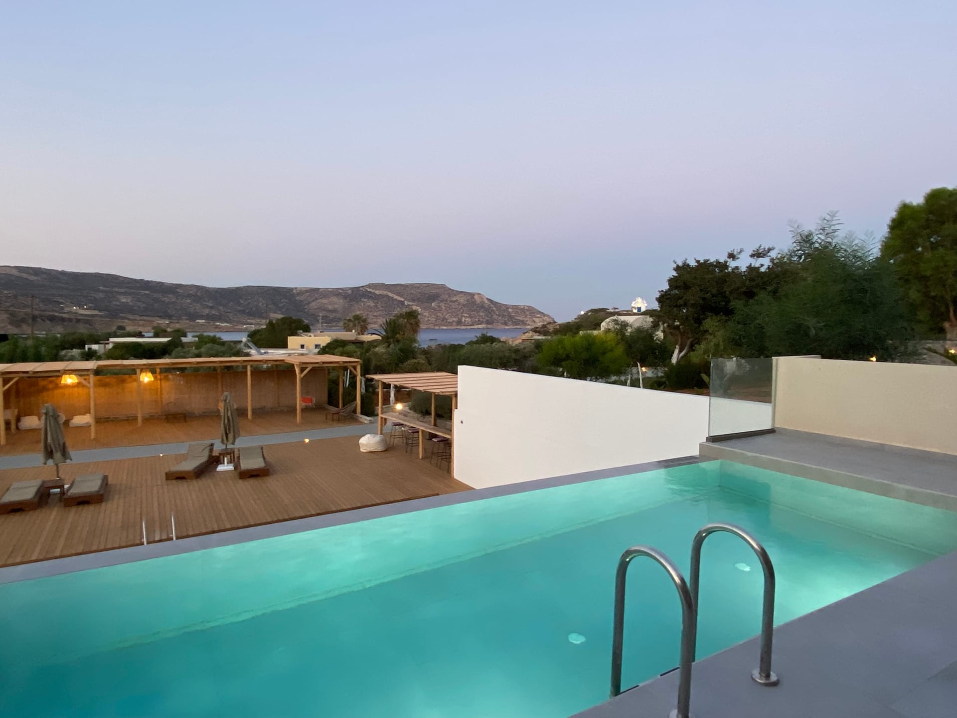 Helios Beach Hotel & Bungalows