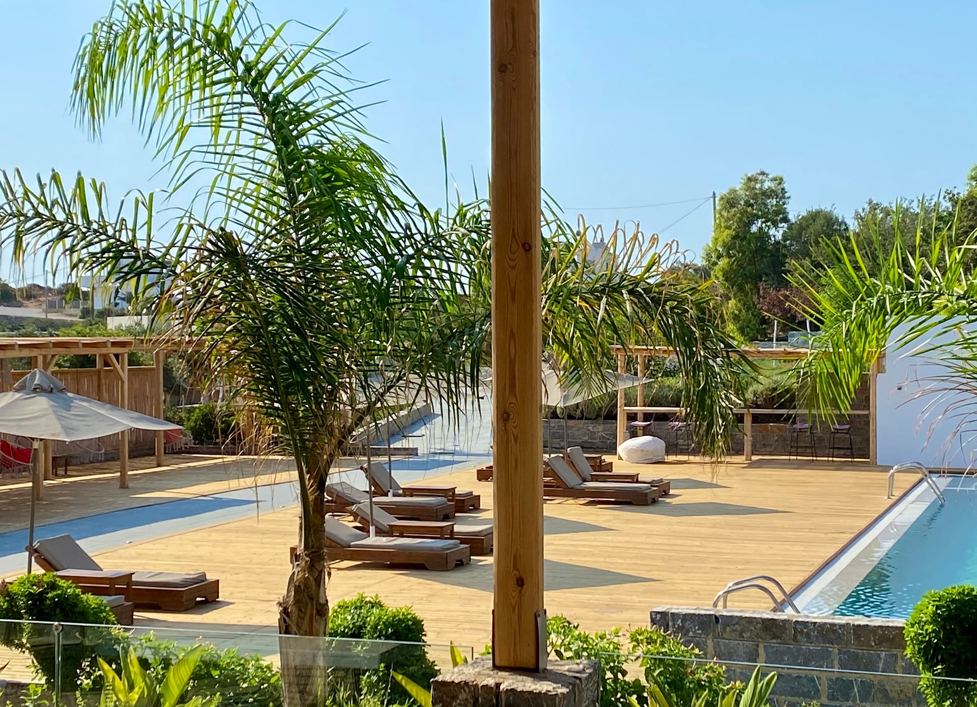 Helios Beach Hotel & Bungalows