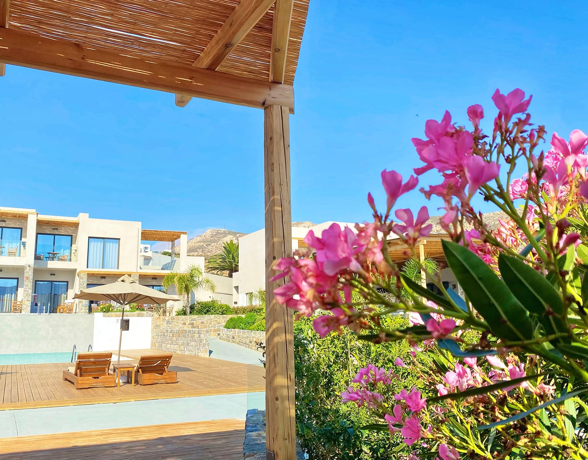 Helios Beach Hotel & Bungalows