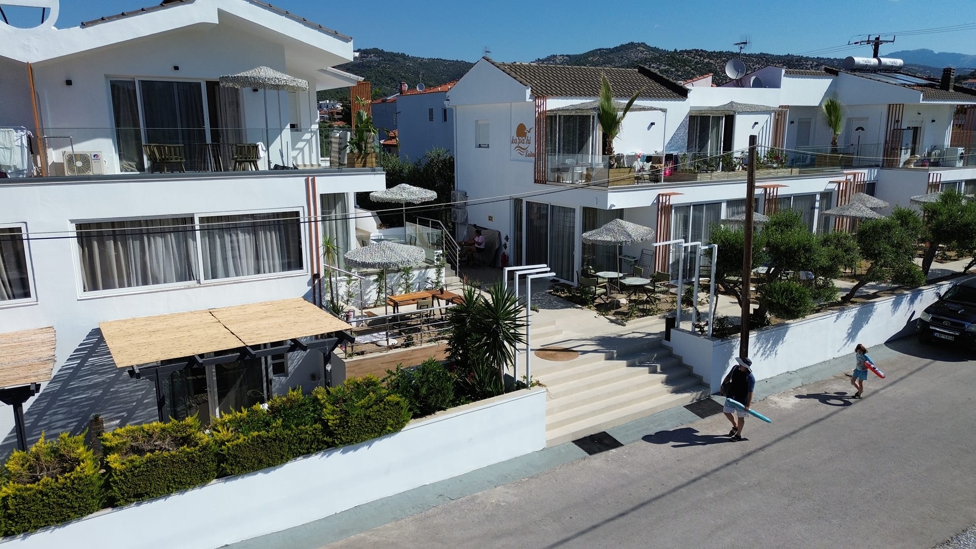 Kapahi Suites Apartments