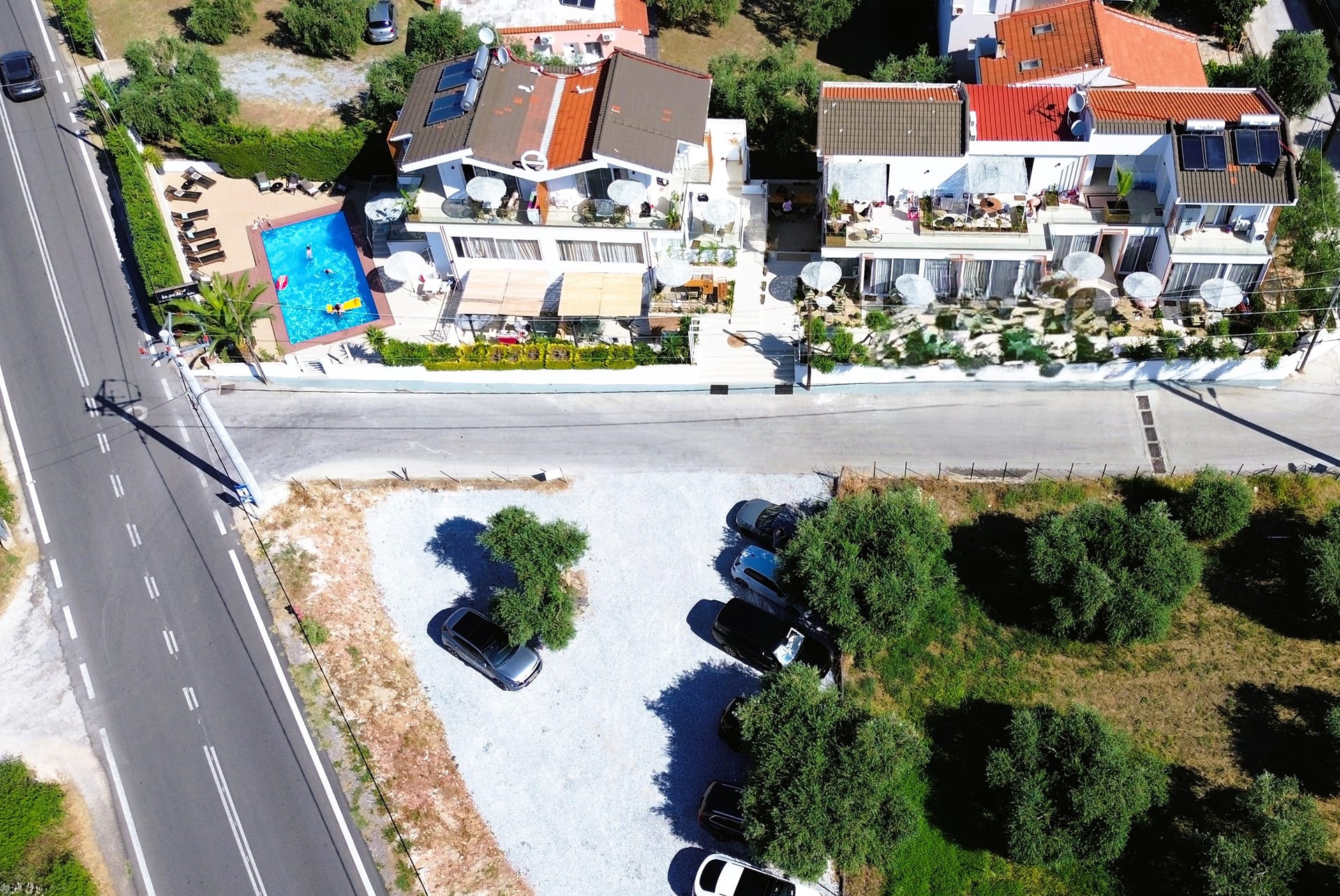 Kapahi Suites Apartments