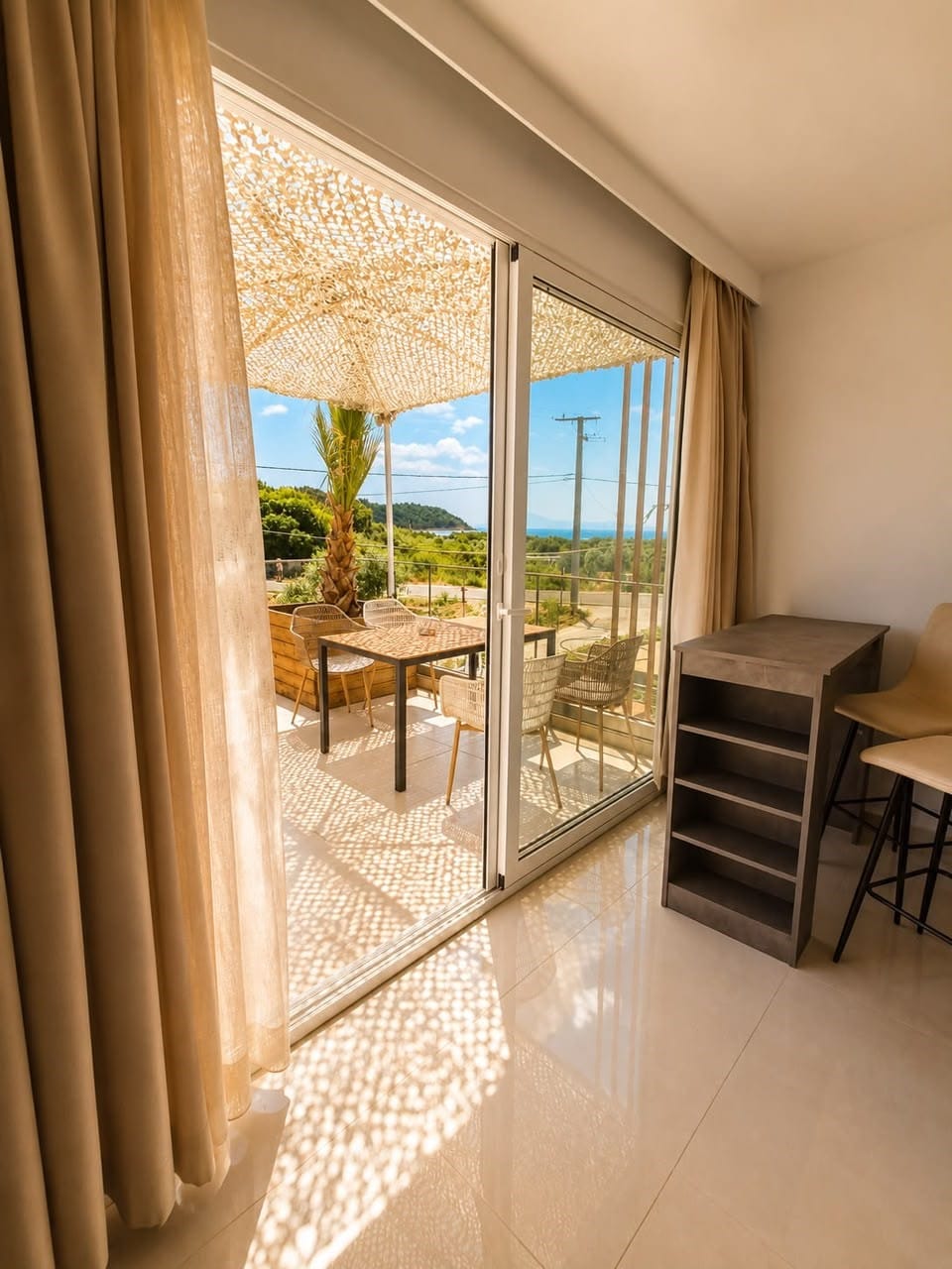 Kapahi Suites Apartments
