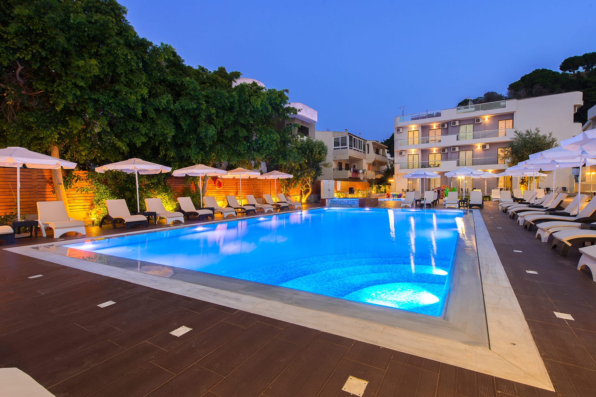 Sunny Days Hotel