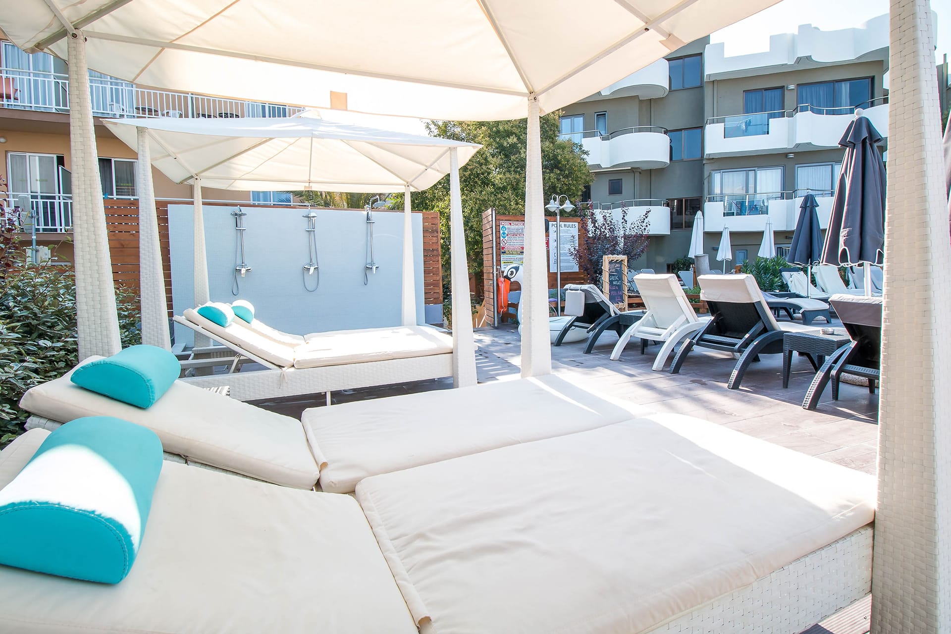 Sunny Days Hotel